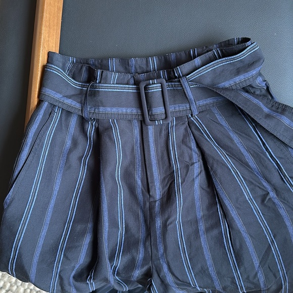 Vince Dobby Striped Pants - Picture 3 of 9